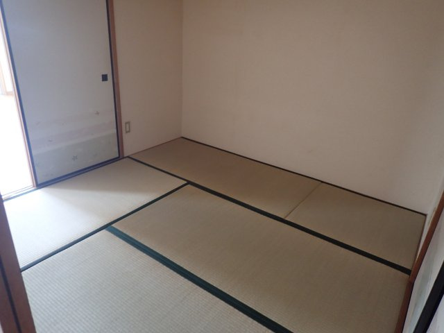 アーバン208の和室
