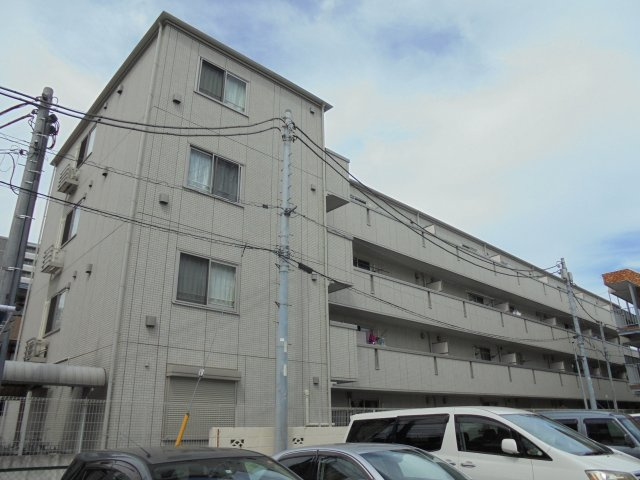 ロイヤルパレス市川の外観