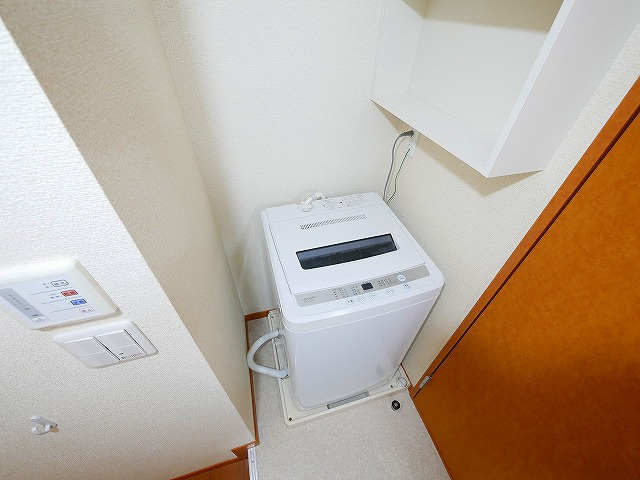 レオパレス富堂の設備|洗濯機置場