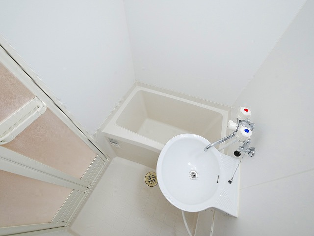 レオパレス富堂の洗面所|コンパクトで使いやすい洗面所