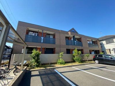 【外観】 | グレイシャス | 外観写真（昼）