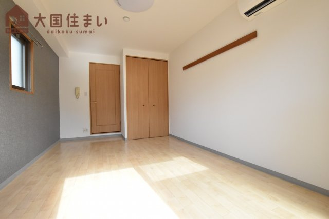 【寝室】 | オーシャン難波南