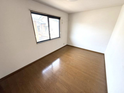 【寝室】 | ルミナス山城B