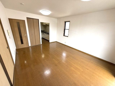 【居間・リビング】 | ルミナス山城B