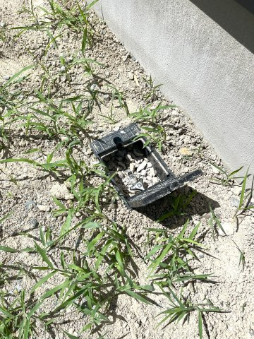 【庭】 | 大殿小学校に通える新築戸建　山口市天花２丁目　第２－５号棟　クレイドルガーデン　アーネストワン | 駐車場には散水栓も付いています。