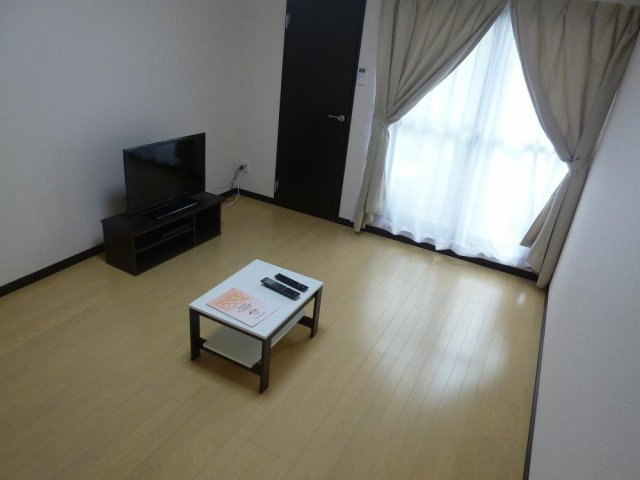 レオネクストＫＯＮＯの居間・リビング|こちらの居間で趣味の時間をお楽しみください