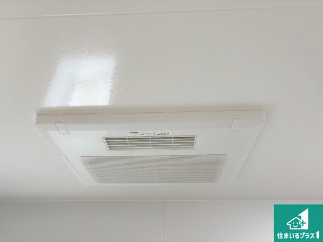 草津市下笠町　第24-1期　新築一戸建ての冷暖房・空調設備|四季を通して快適なバスライフをお手伝いする浴室暖房乾燥機！浴室の乾燥・暖房・涼風・換気はもちろん、２４時間換気にも対応！