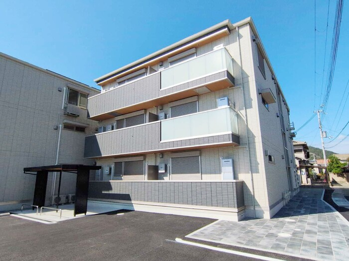 D-PLACE町坪の外観