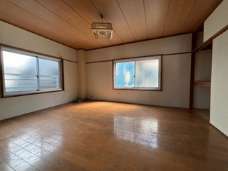 【居間・リビング】 | 大野マンション | ゆったりとした居間です