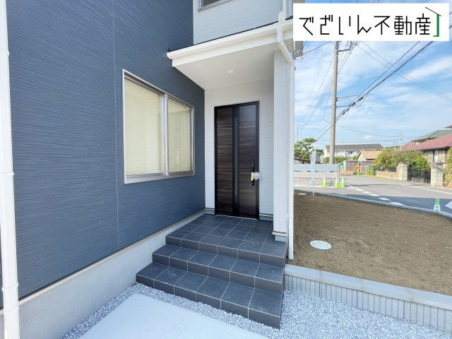 【玄関】 | Livele Garden.S行田市城西第2　新築住宅 | ≪5号棟≫
現地(2025年8月撮影)