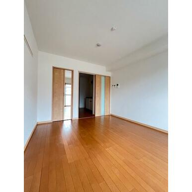 ソリテール月出の居間・リビング