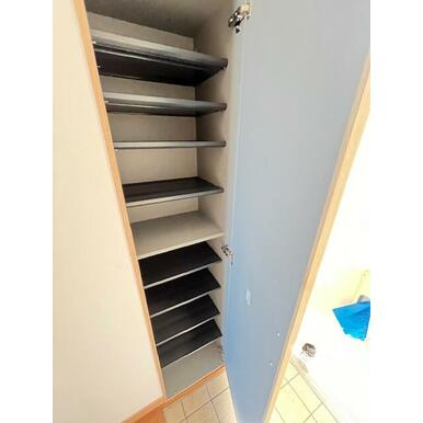 ソリテール月出の玄関