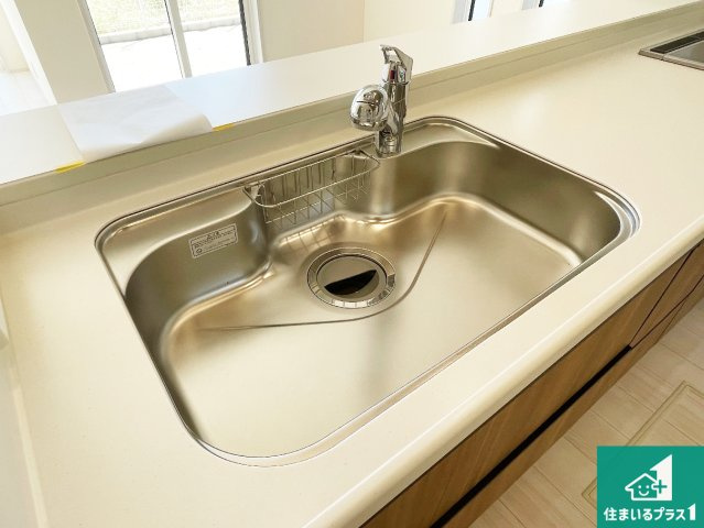 南丹市園部町横田　新築一戸建ての設備|浄水器を内蔵！炊飯時、お茶を作る時に安心してお水を使えます！お湯と冷水、浄水と原水、シャワーの切替えもワンタッチです！