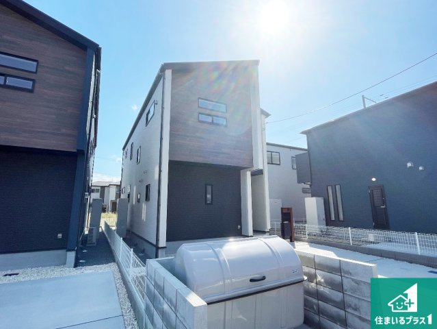 南丹市園部町横田　新築一戸建ての外観|安心の10年保証！外観を美しく保ち、雨水で汚れを落とします！気になることがありましたら、お気軽にお問い合わせください！