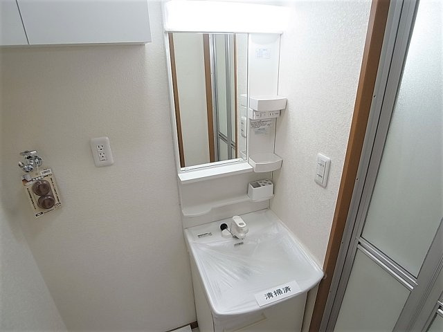 神戸市兵庫区東出町３丁目の賃貸マンションの洗面所|独立洗面台