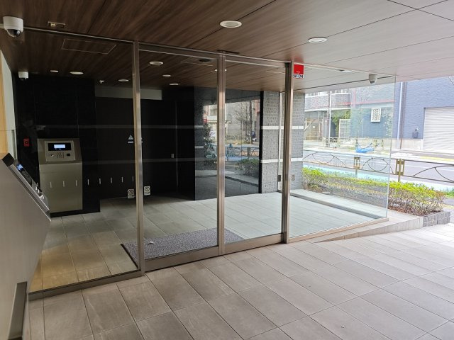 グローリオ文京東大前ヒルズのエントランス