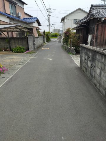 庄内町2丁目　売土地の前面道路含む現地写真