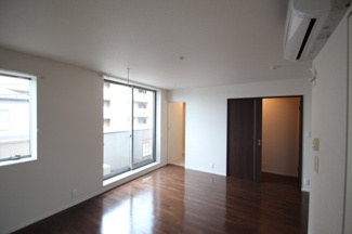 【居間・リビング】 | テラス大門 | ※別部屋の写真です