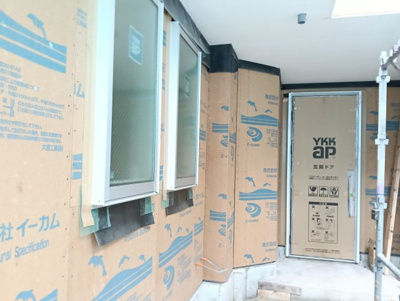 【玄関】 | 港北区小机町3期 | 外壁工事中