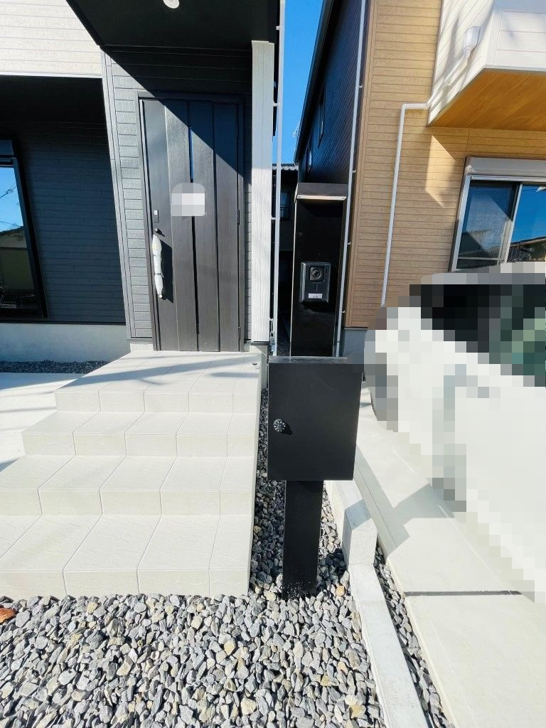 豊田市畝部東町第4　新築分譲住宅　全2棟　1号棟のその他|飽きのこないシンプルなデザインのポスト。