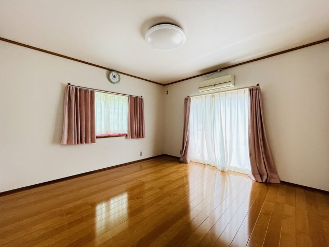 【寝室】 | 小川町みどりが丘2丁目　中古戸建