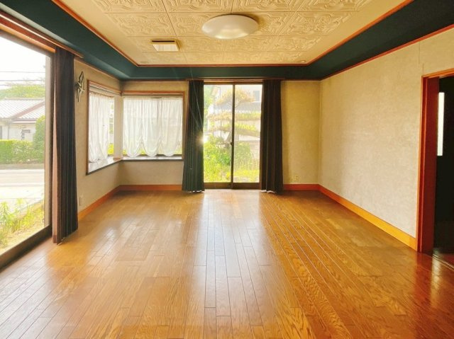 【居間・リビング】 | 高崎市藤塚町　中古住宅