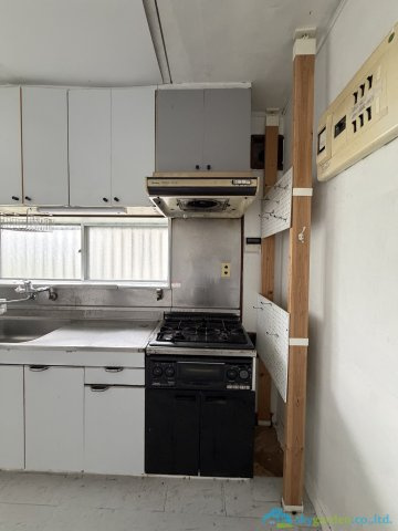 厚木市温水　中古戸建のキッチン