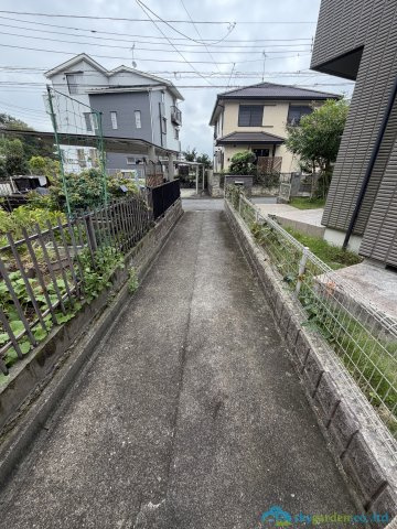 厚木市温水　中古戸建の駐車場