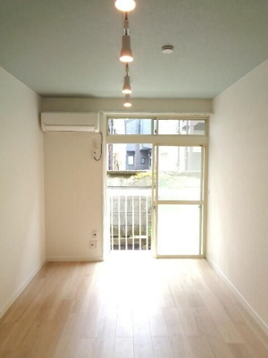 【居間・リビング】 | メゾンK