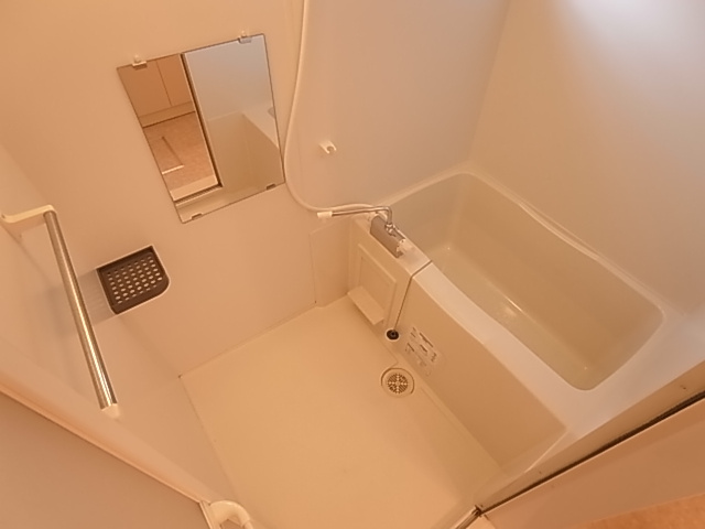 神戸市北区谷上南町のアパートの浴室