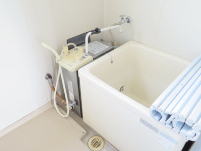 【浴室】 | プラザハイツⅠ | 同タイプの別の部屋の写真です（左右反転）