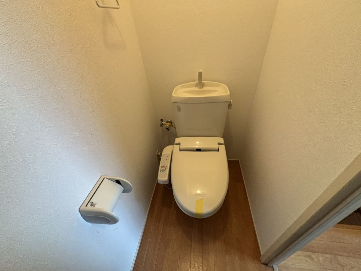 ハピネスさくらのトイレ|嬉しい温水洗浄便座付き♪