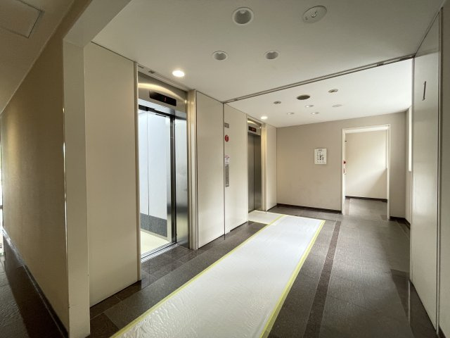 阪急ヒルズコート高槻　7番館のその他共用部分|共用エレベーターホールです