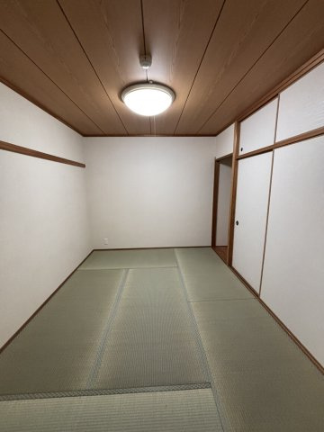 阪急ヒルズコート高槻　7番館の和室