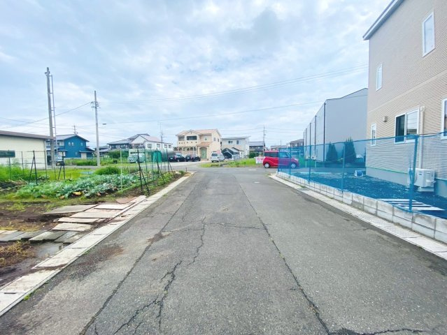 売土地　安八郡安八町城3丁目　86.81坪の前面道路含む現地写真