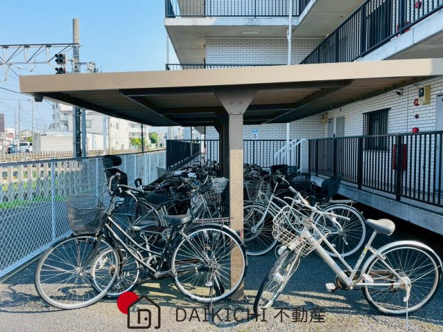 【駐輪場】 | パレドール久喜