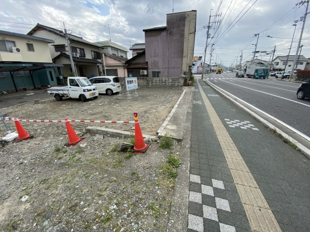 平形町　売土地の前面道路含む現地写真