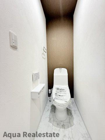 高松市円座町の新築一戸建のトイレ|ゆったりとした空間のトイレです