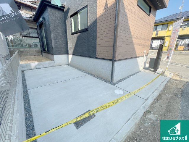 久世郡久御山町佐山双置　第24-1期　新築一戸建ての駐車場|駐車スペース！散水栓があるので、こまめに愛車を洗えます！