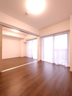 【居間・リビング】 | クオーレ相武台 | おしゃれなリビングです