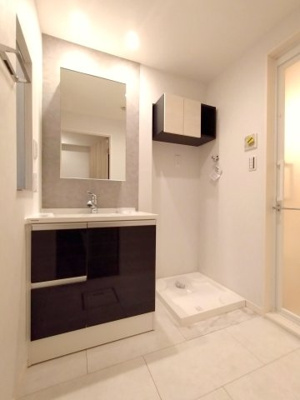 【独立洗面台】 | クオーレ相武台 | 独立洗面化粧台が付いています