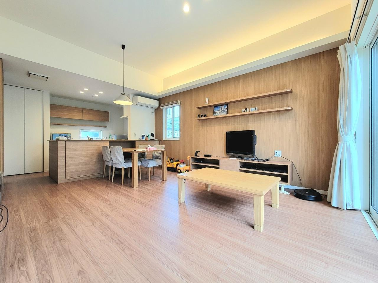 高知市高須3丁目　中古戸建ての居間・リビング