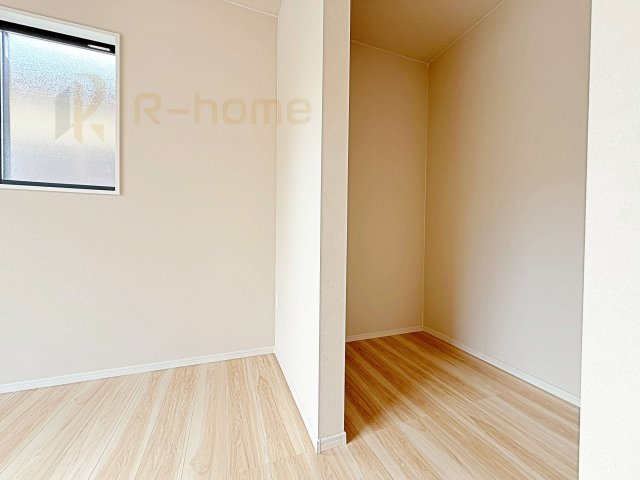 牛久市田宮町26期　新築戸建て　1号棟の収納|人気のウォークインクローゼット！アウター類はもちろん、季節ものや寝具も収納できます！