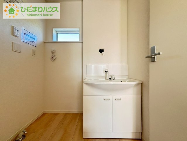 北茨城市中郷町粟野第1　新築戸建　2号棟の独立洗面台|シンプルで使い勝手の良い独立洗面台！
