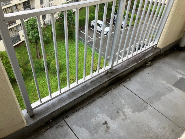 兵庫県公社　宝塚安倉（５）９号棟のバルコニー|開放的で明るい空間を演出してくれるバルコニーです