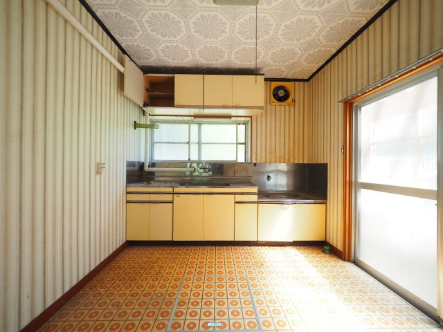  | 大仙市大曲西根字杉矢崎 5DKの車庫付き中古戸建て住宅