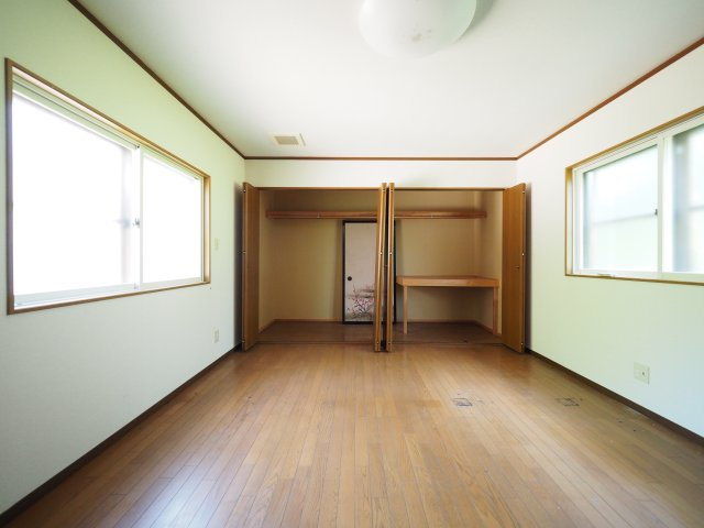  | 大仙市大曲西根字杉矢崎 5DKの車庫付き中古戸建て住宅