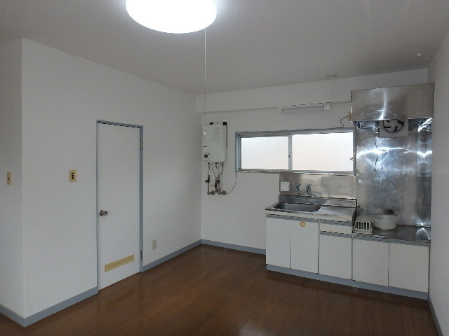 S0744R　中村ハイツの居間・リビング