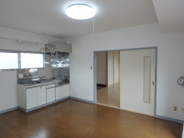 S0744R　中村ハイツの居間・リビング