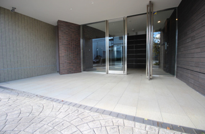 【エントランス】 | Y‘s Court千里山 | エントランス★